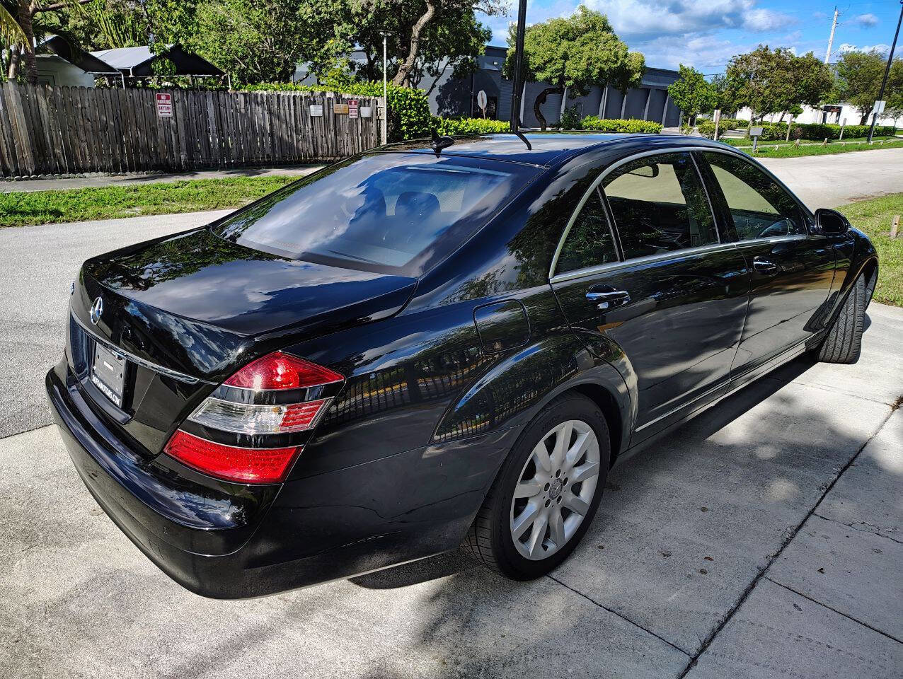 Used 2007 Mercedes-Benz S 550 image 10