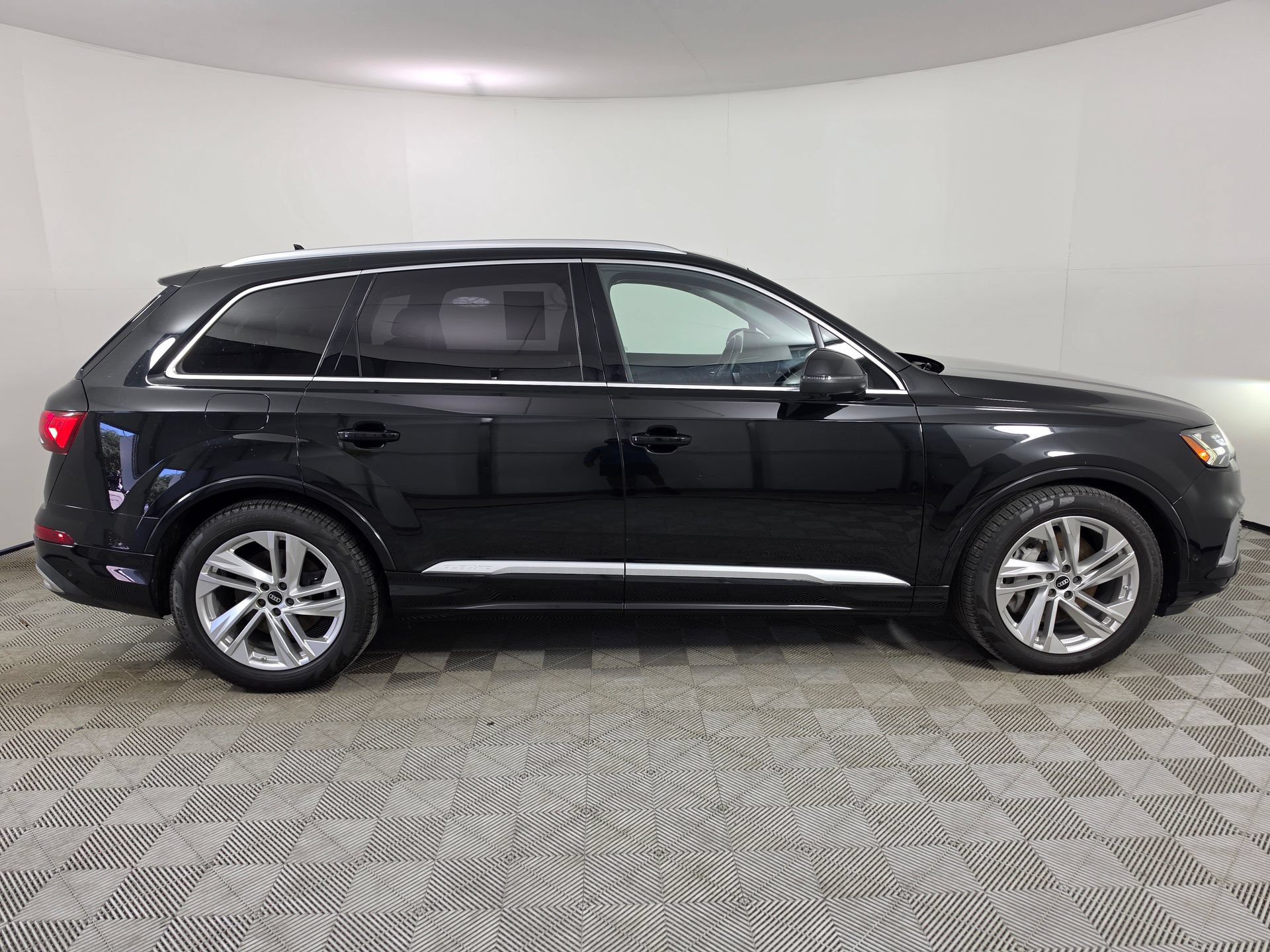 Used 2022 Audi Q7 3.0T Prestige w/ Prestige Package AWD/4WD image 8