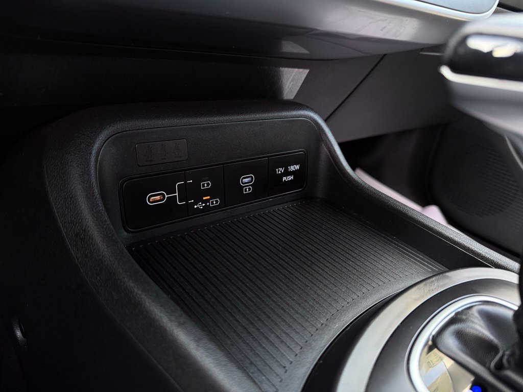 Certified 2025 Hyundai Kona SEL FWD image 18