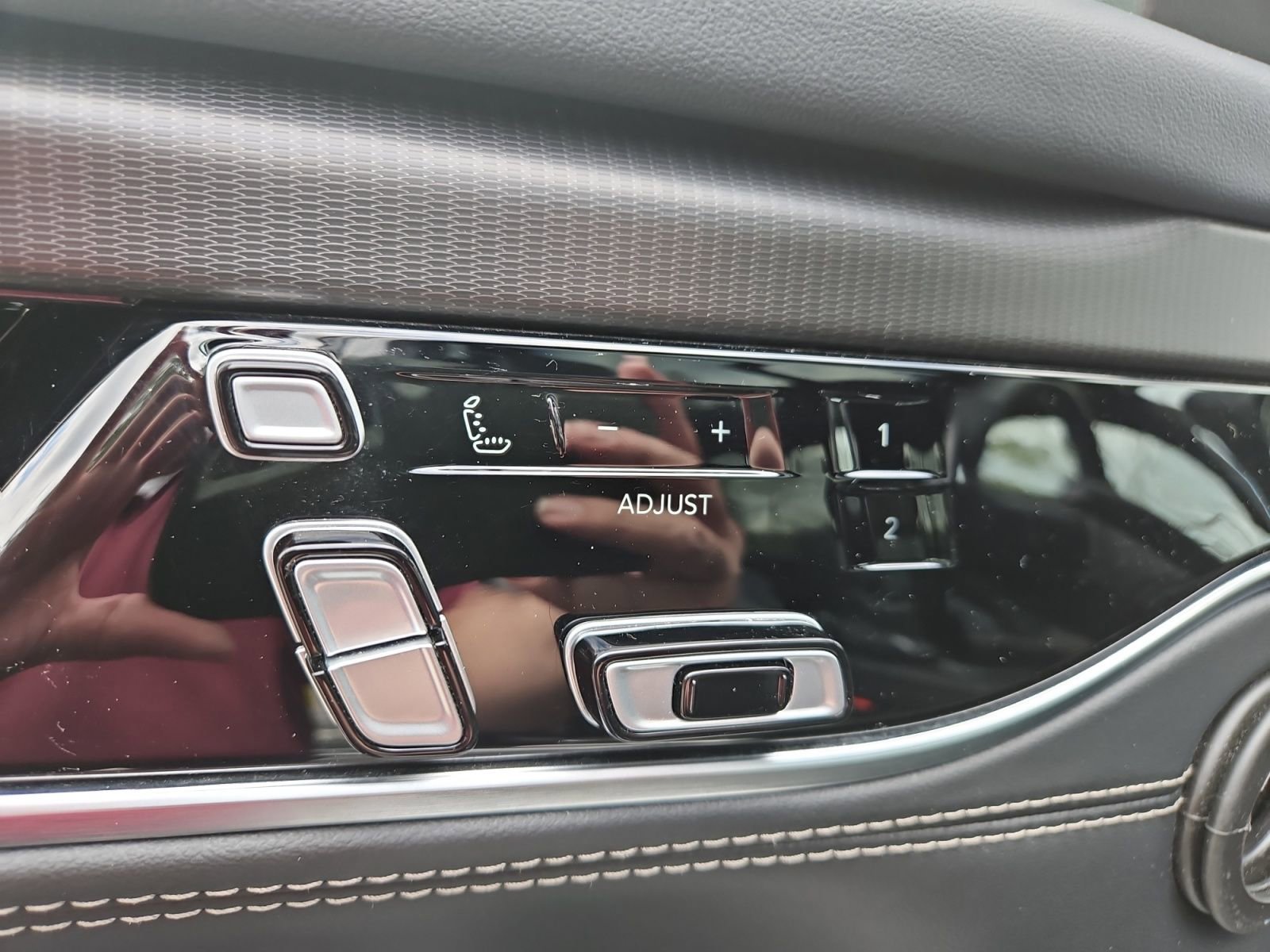 Used 2024 Jeep Grand Wagoneer Series II w/ Quick Order Packagew 28T image 22