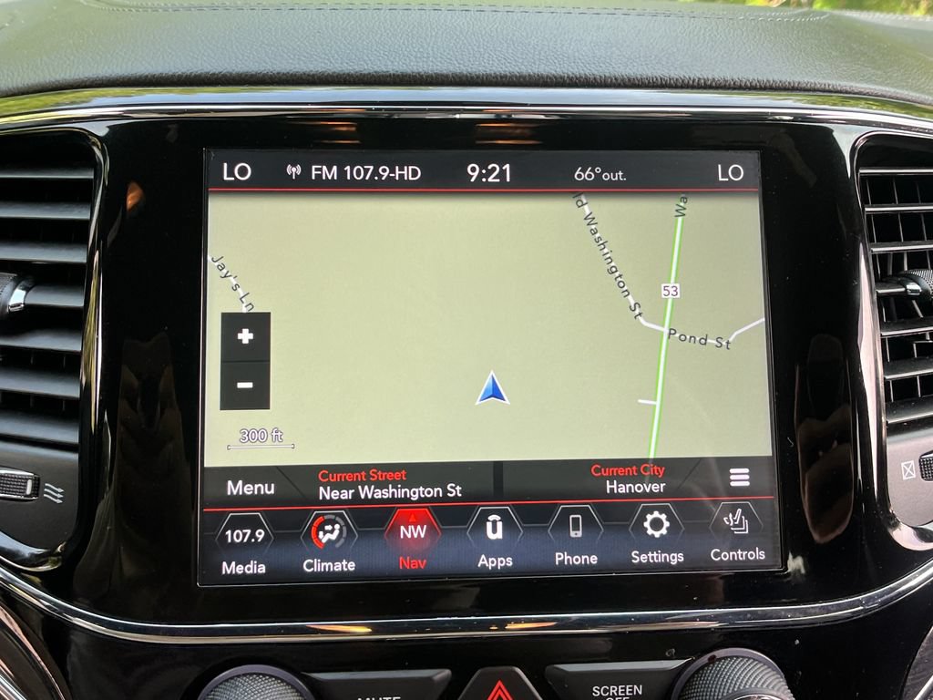 Used 2019 Jeep Grand Cherokee Overland AWD/4WD image 18