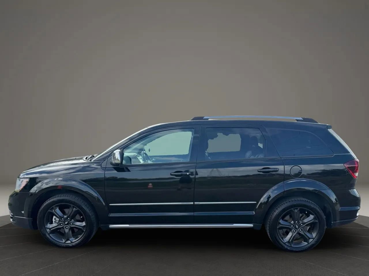 Used 2020 Dodge Journey Crossroad w/ Popular Equipment Group image 5