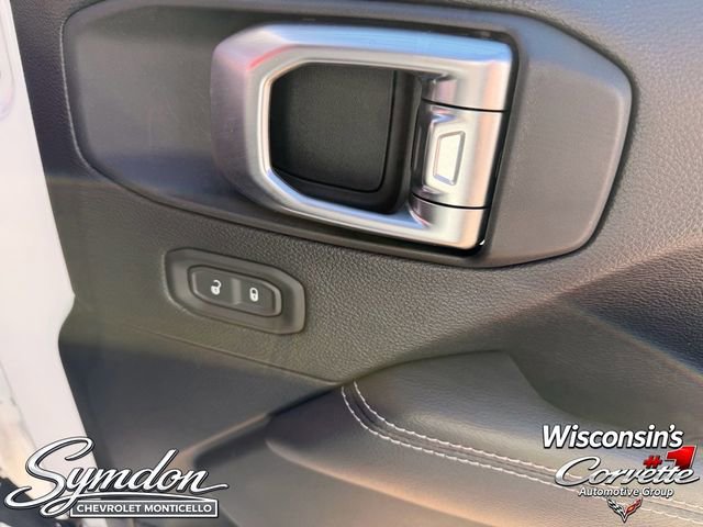 Used 2020 Jeep Wrangler Unlimited Sahara AWD/4WD image 25