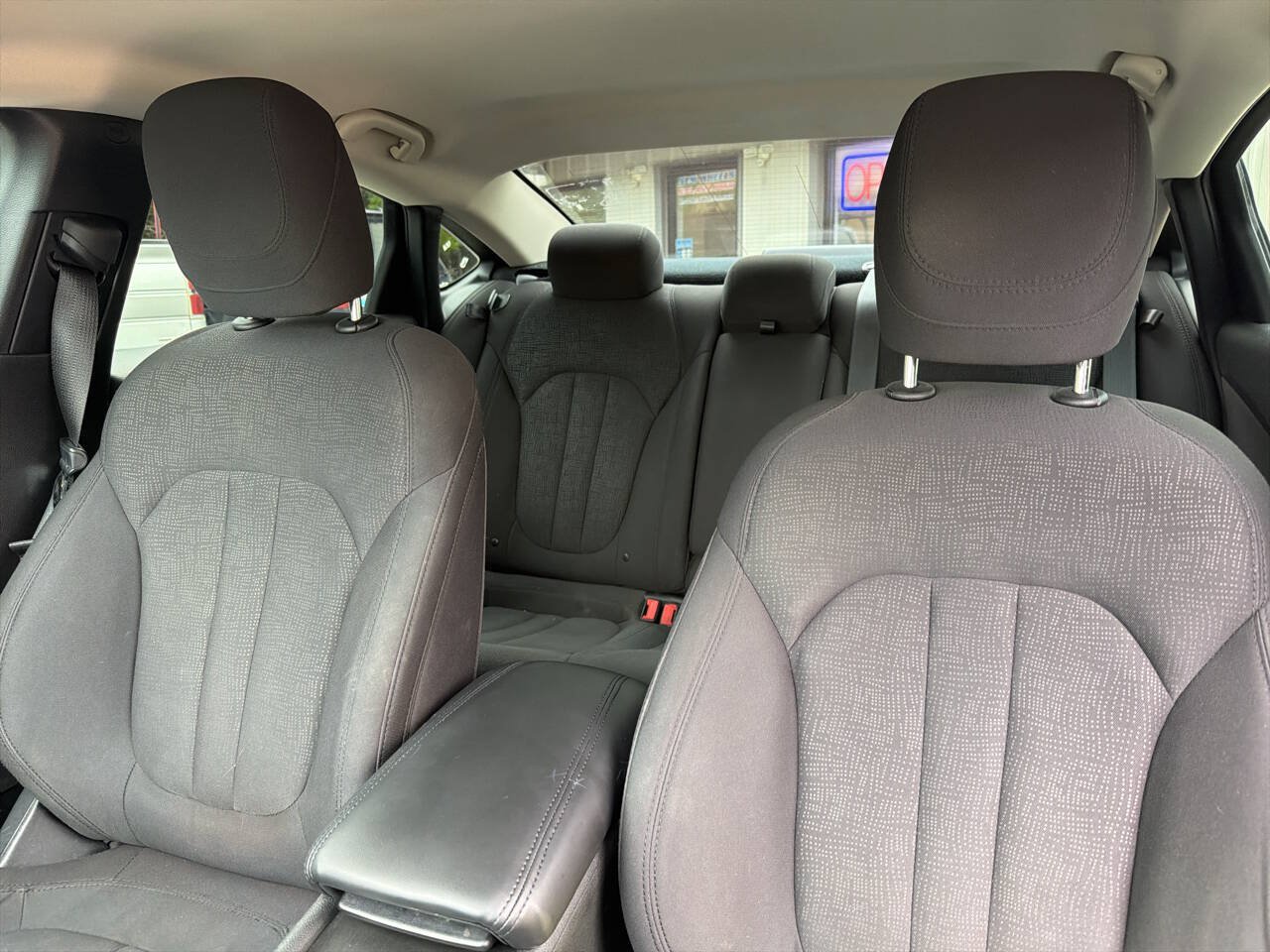 Used 2015 Chrysler 200 Limited w/ Convenience Group FWD image 20