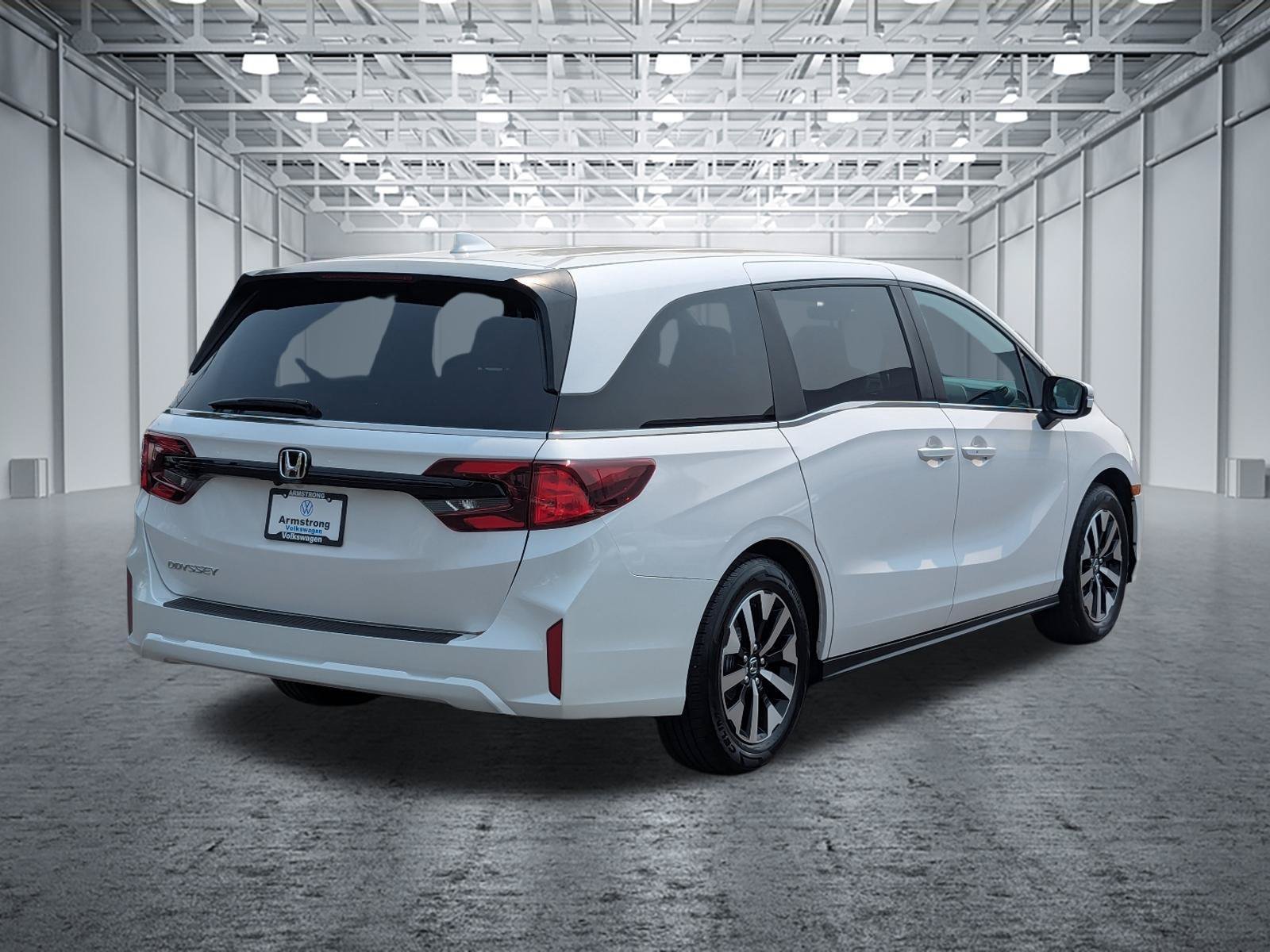 Used 2025 Honda Odyssey EX-L image 5