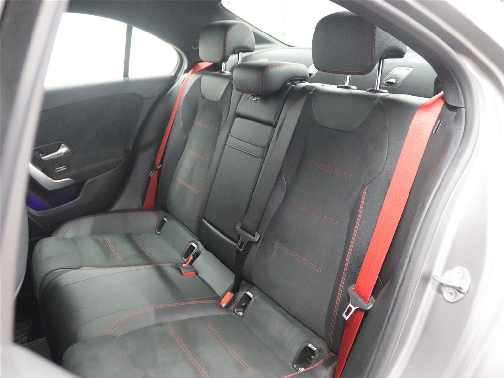 Used 2021 Mercedes-Benz A 35 AMG 4MATIC image 17