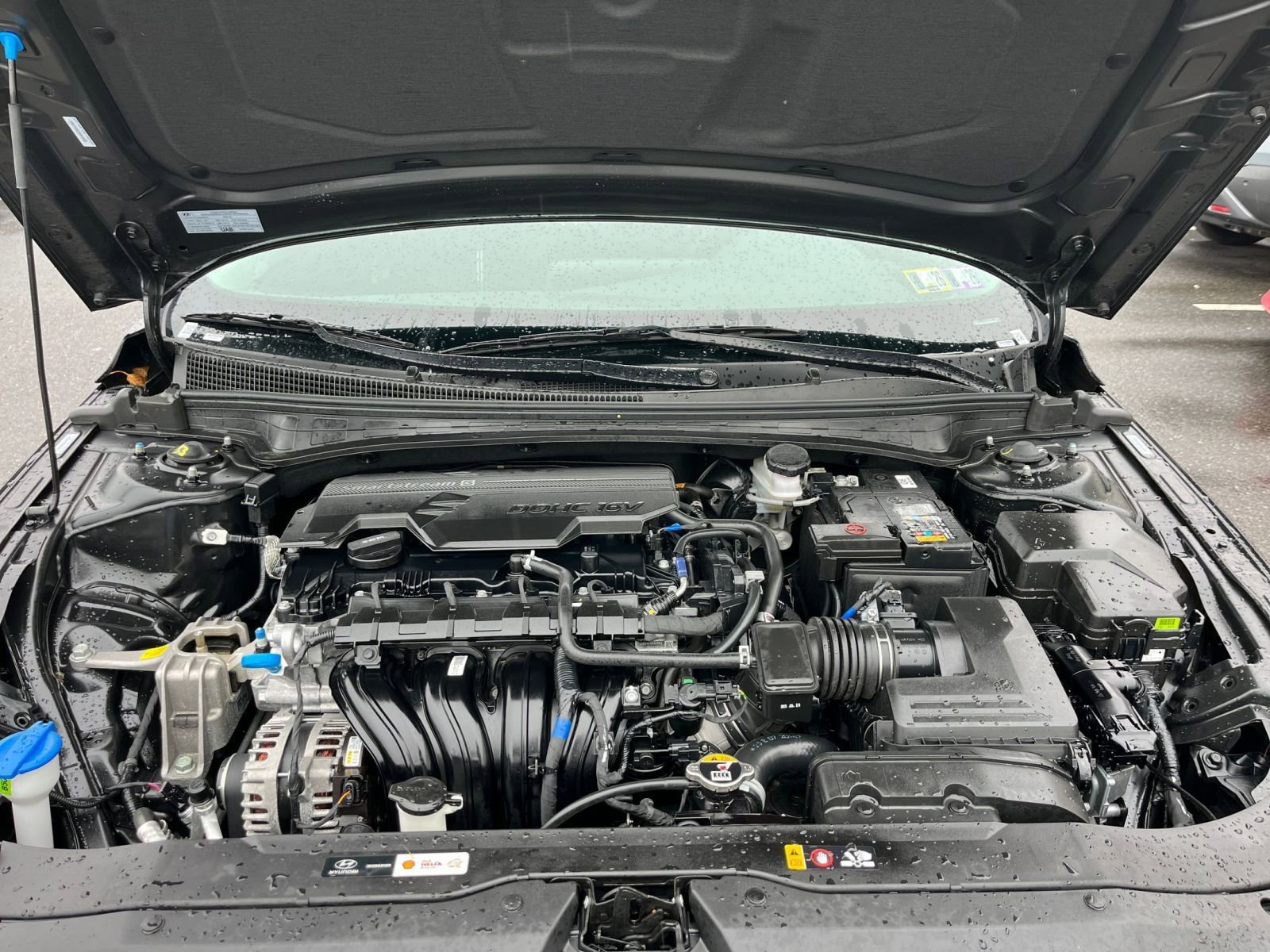 Used 2025 Hyundai Elantra SEL image 33