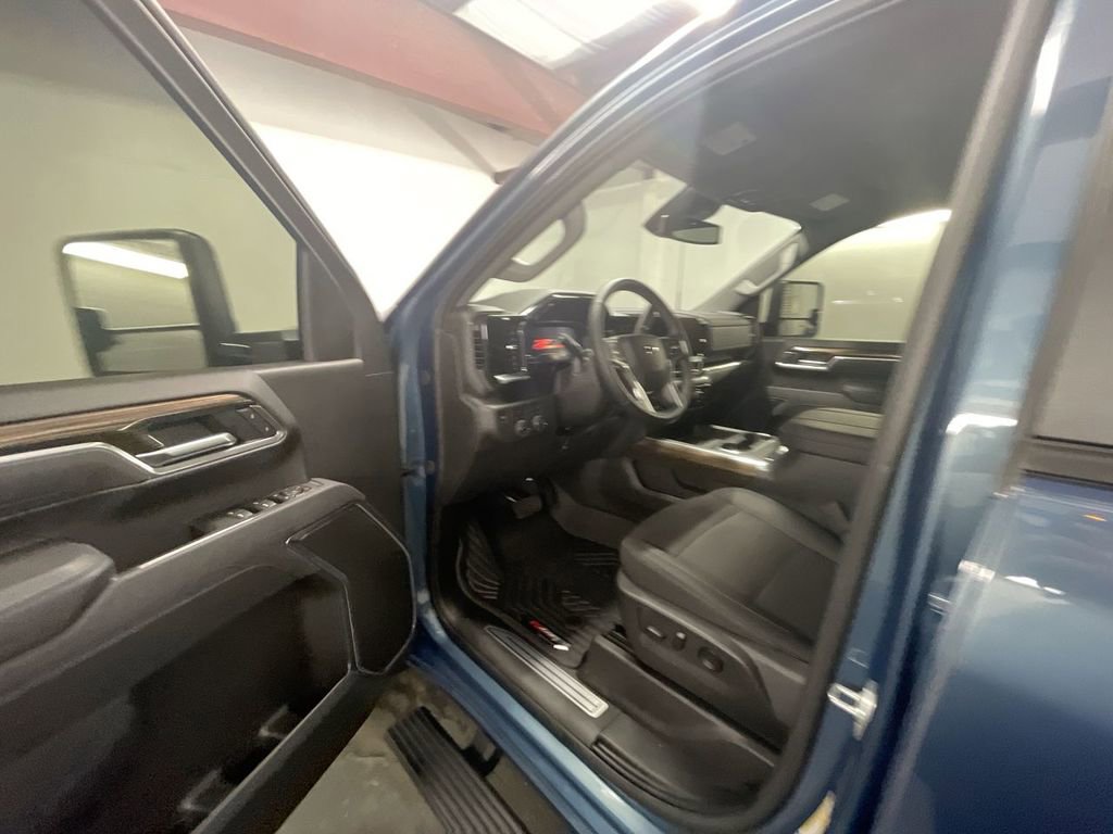 Certified 2025 Chevrolet Silverado 2500 LT w/ Trail Boss Package image 10