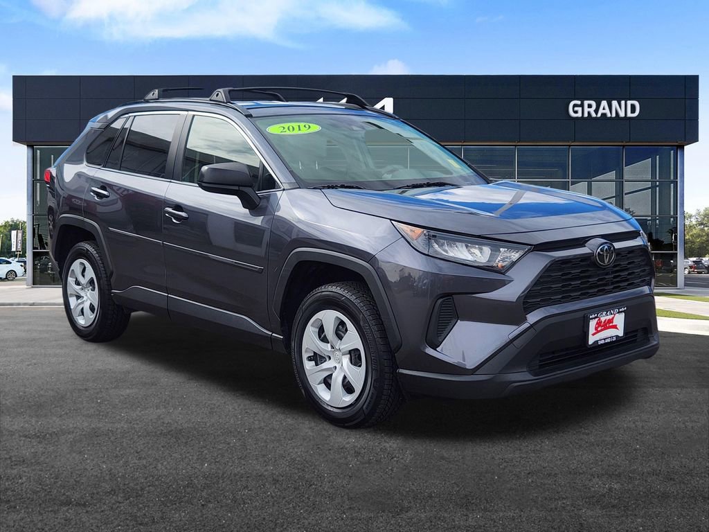 Used 2019 Toyota RAV4 LE w/ All Weather Liner Package image 2
