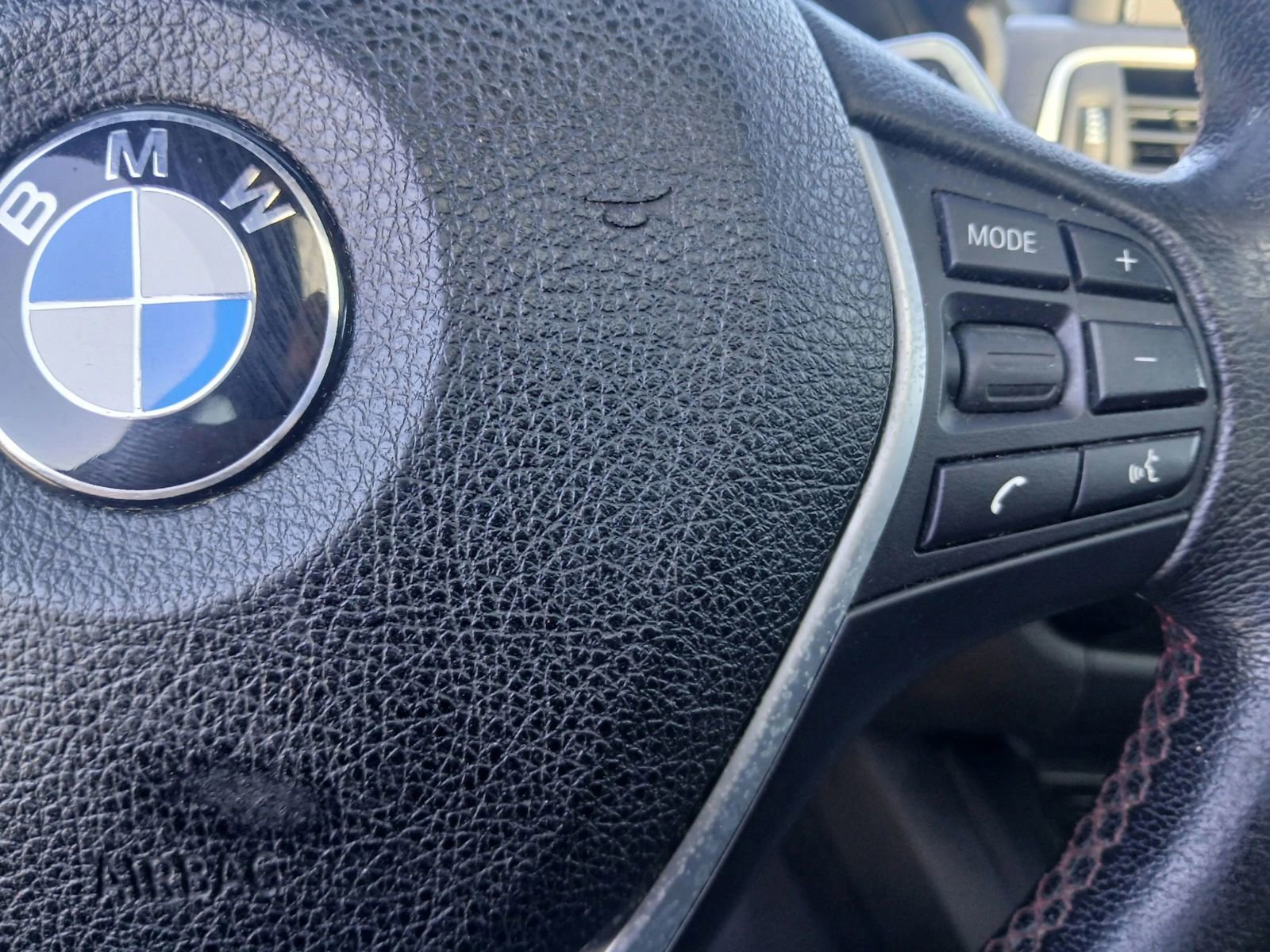 Used 2017 BMW 330i Sedan w/ Driver Assistance Package image 31