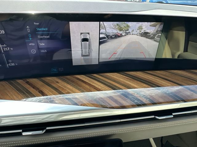 Certified 2025 Cadillac Escalade Premium Luxury Platinum image 25