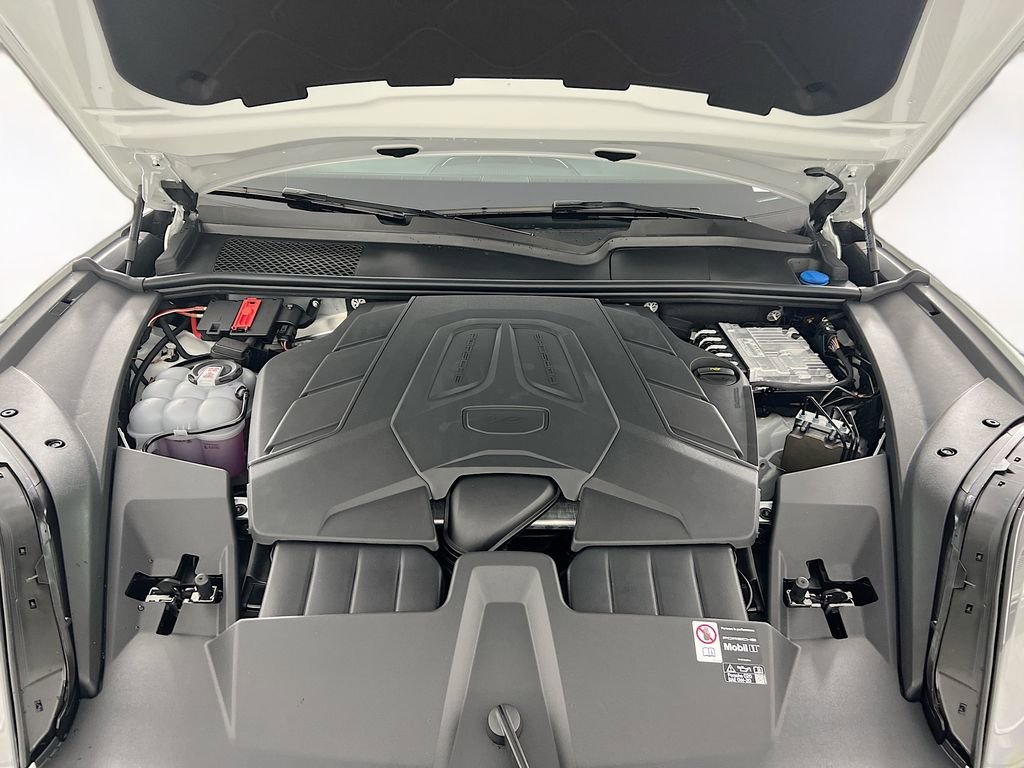 New 2026 Porsche Cayenne image 32