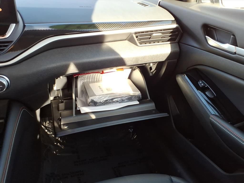 Used 2024 Nissan Altima 2.0 SR image 21