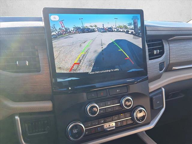 Used 2023 Ford Expedition Max Limited image 13