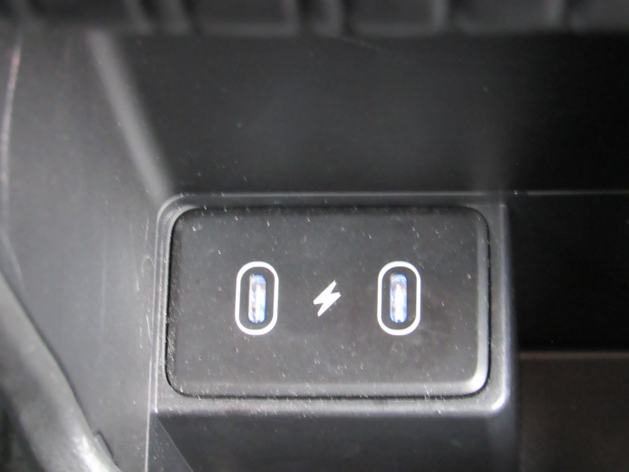 Used 2025 Hyundai Kona SEL AWD/4WD image 40