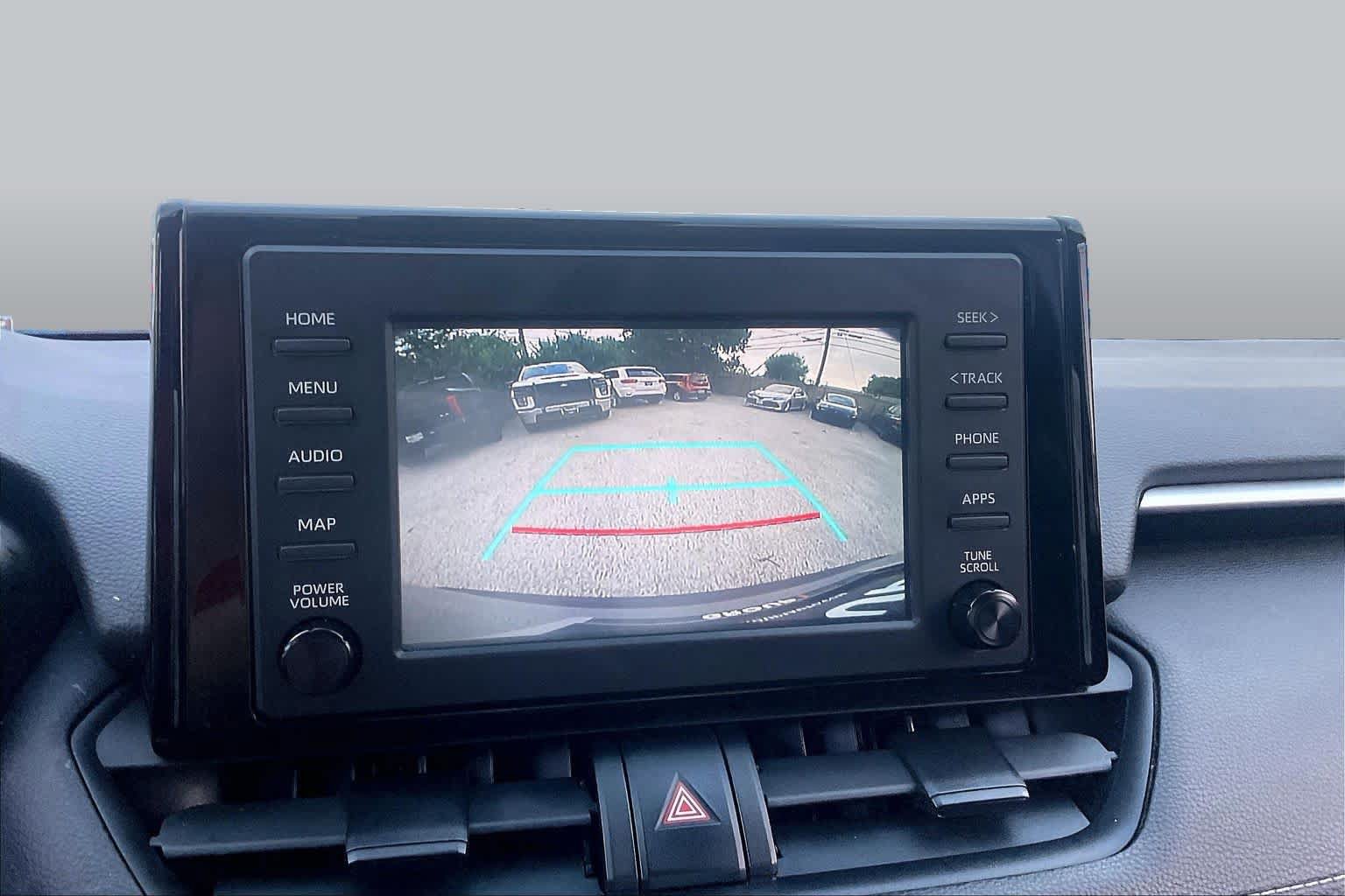 Used 2019 Toyota RAV4 LE FWD image 24