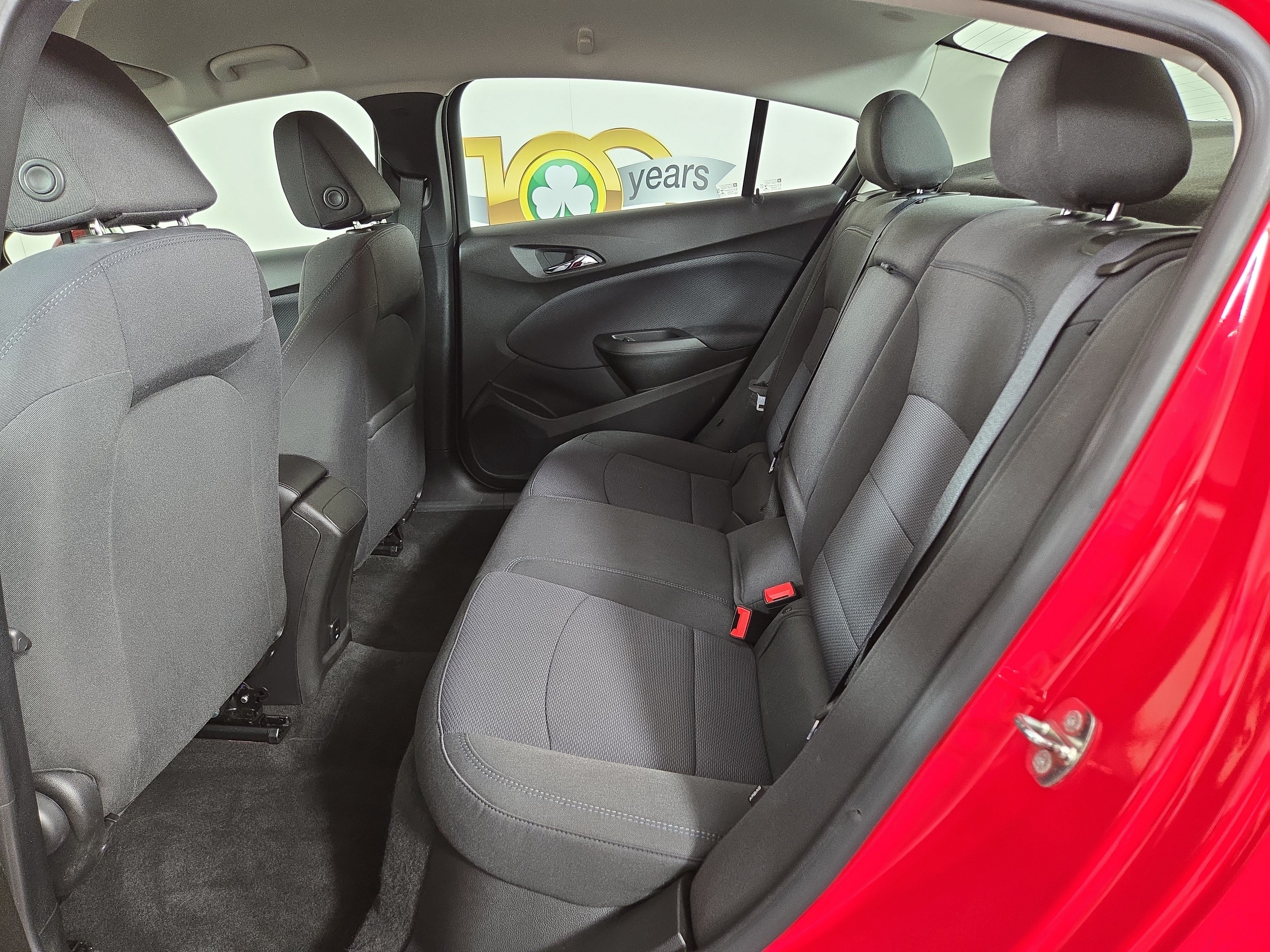 Used 2018 Chevrolet Cruze LT FWD image 12