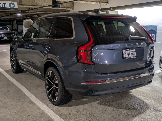 New 2026 Volvo XC90 T8 Plus w/ Protection Package AWD/4WD image 5