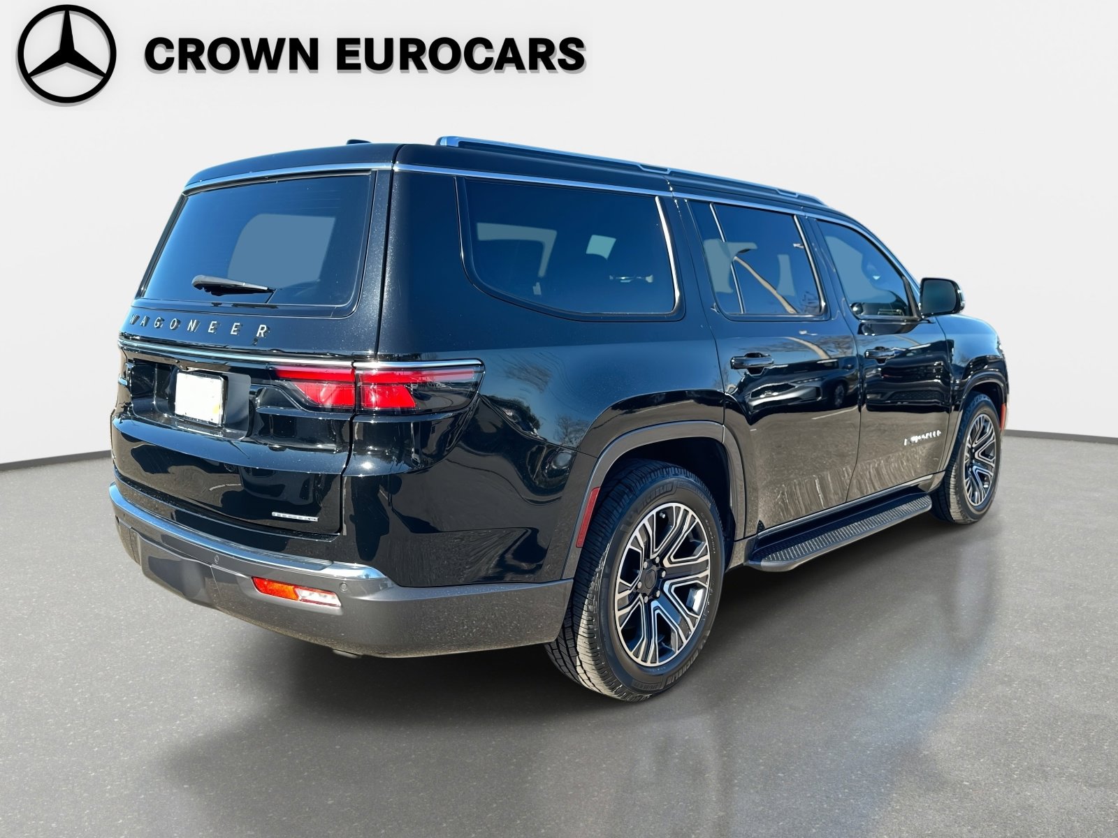 Used 2022 Jeep Wagoneer Series III w/ Flexible Seating Group image 6