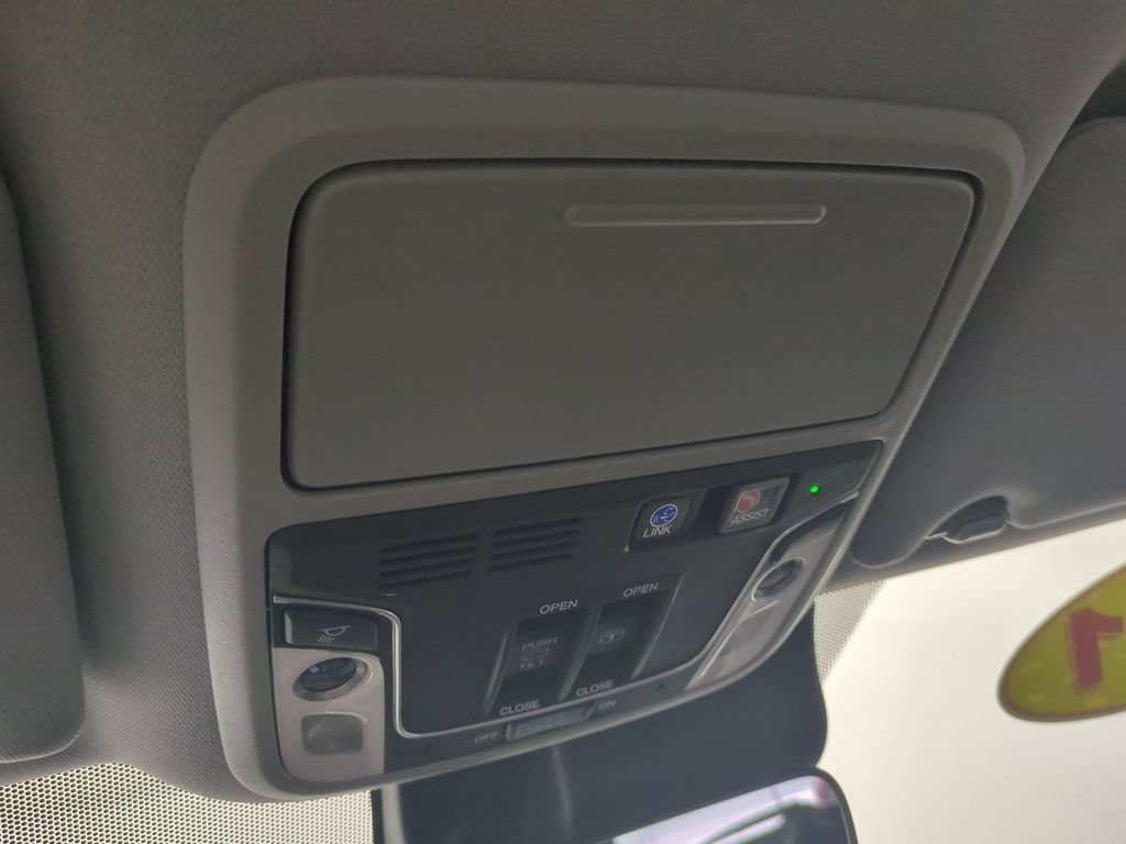 Used 2021 Honda Pilot Elite image 25