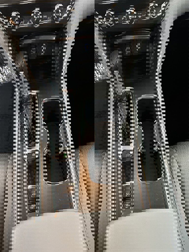 Used 2019 Honda Accord LX image 17