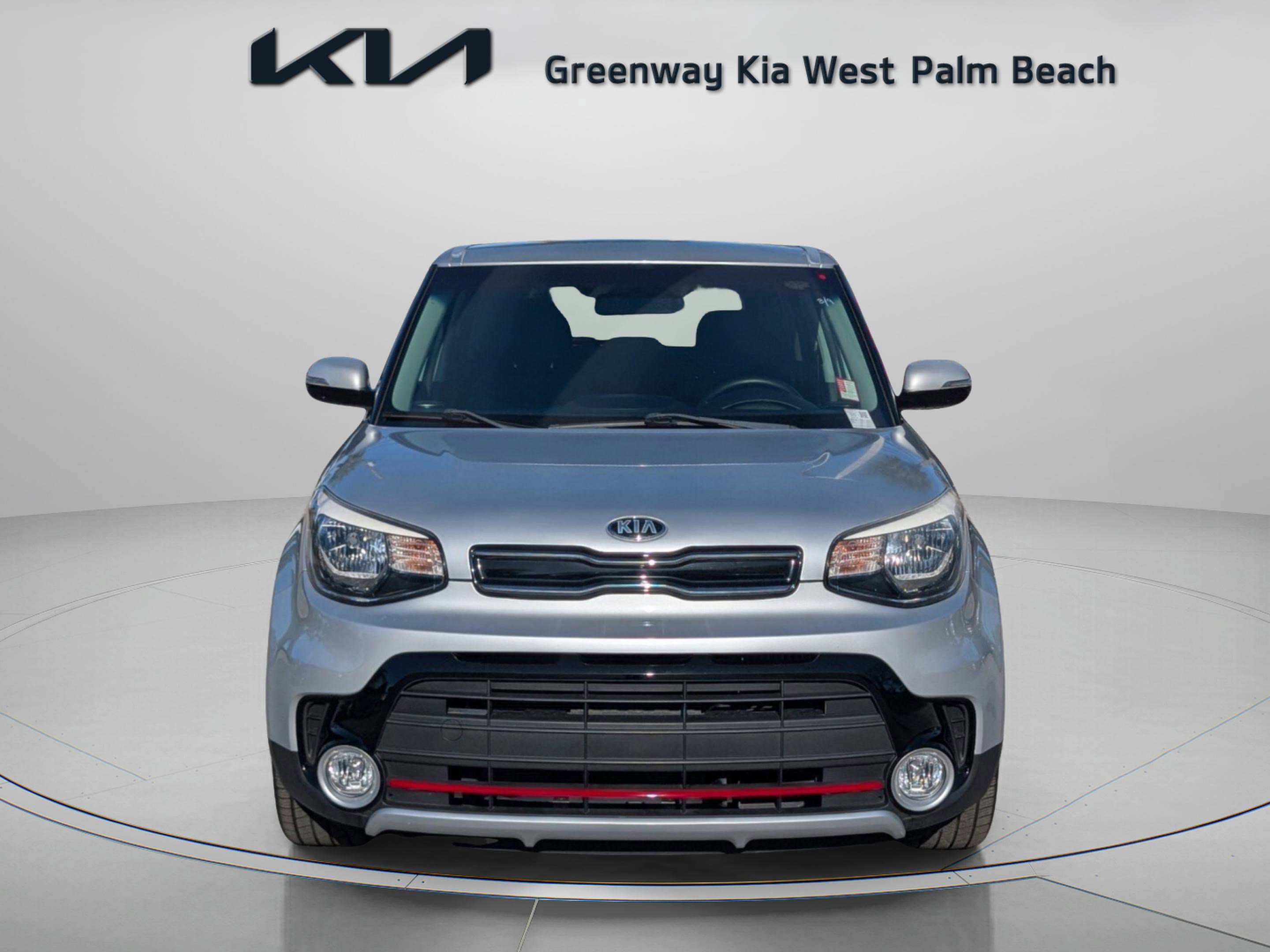 Used 2018 Kia Soul ! image 2