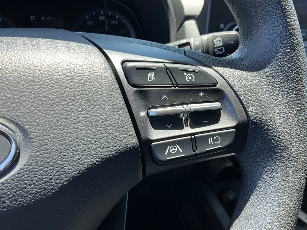 Used 2022 Hyundai Kona SEL w/ Cargo Package image 28