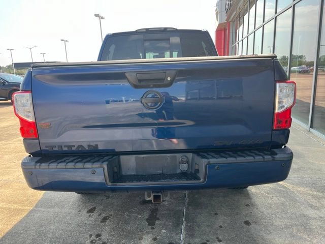 Used 2018 Nissan Titan SV w/ SV Convenience Package AWD/4WD image 3