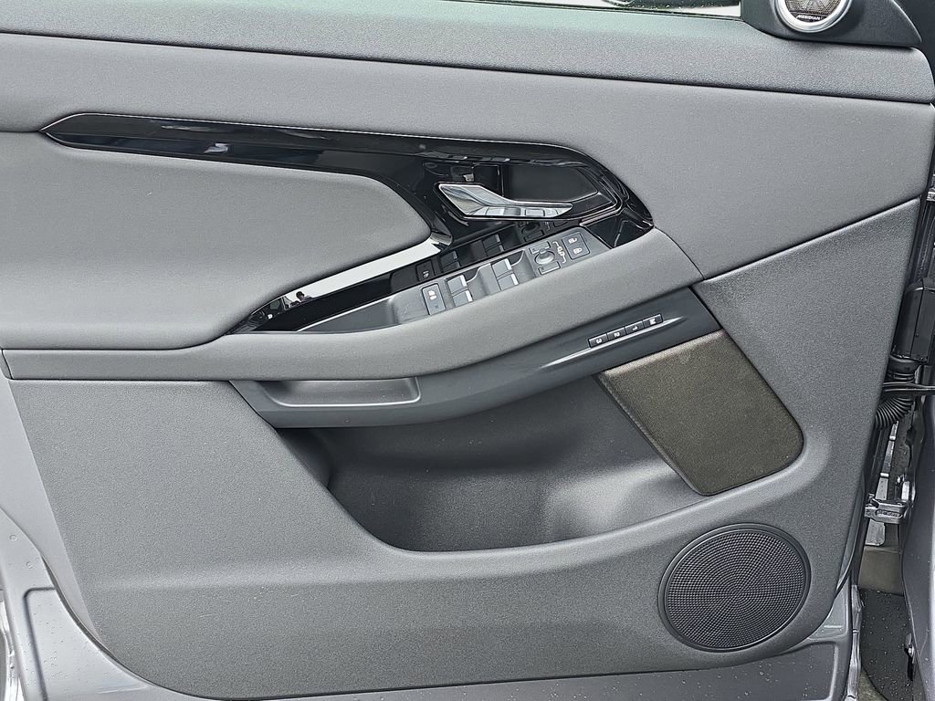 New 2026 Land Rover Range Rover Evoque S image 28