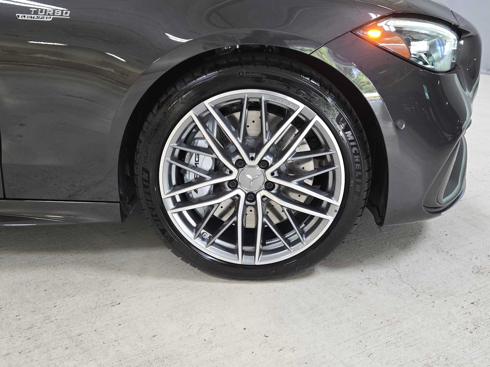 Used 2026 Mercedes-Benz C 43 AMG 4MATIC Sedan image 9