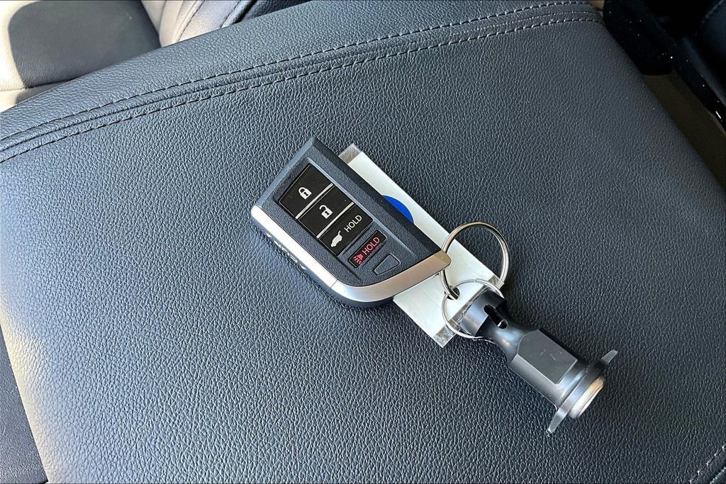 Certified 2023 Acura MDX FWD image 12