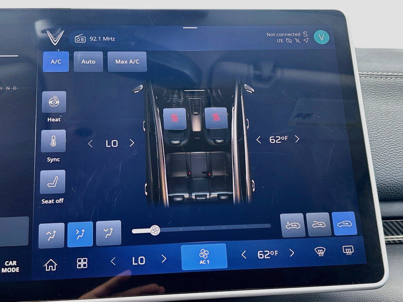New 2027 VinFast VF 8 Eco AWD/4WD image 15
