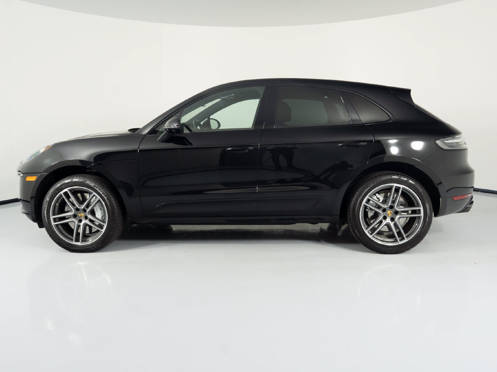 Certified 2021 Porsche Macan Turbo AWD/4WD image 2