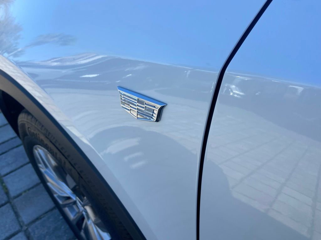 Certified 2025 Cadillac XT4 Premium Luxury FWD image 12