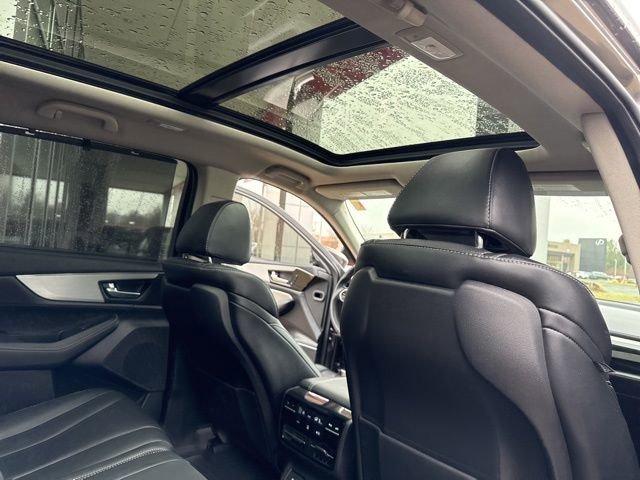 Used 2024 Acura MDX SH-AWD w/ Technology Package image 39