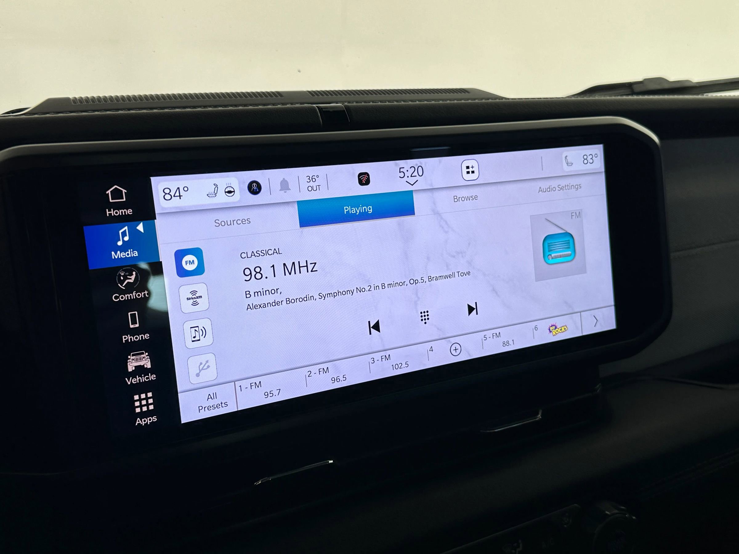 Used 2024 Jeep Wrangler Unlimited Sahara image 41