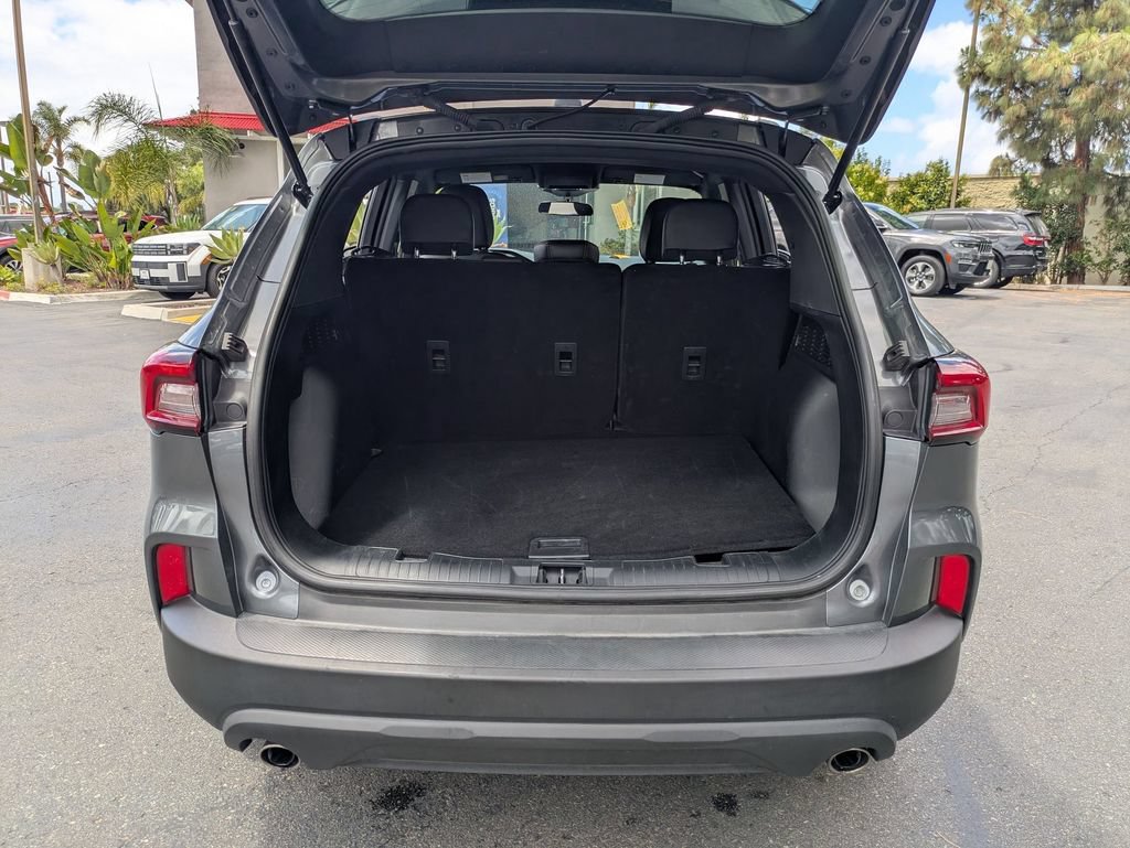 Used 2025 Ford Escape ST-Line AWD/4WD image 30