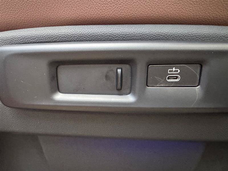 Used 2020 BMW X7 xDrive40i AWD/4WD image 31
