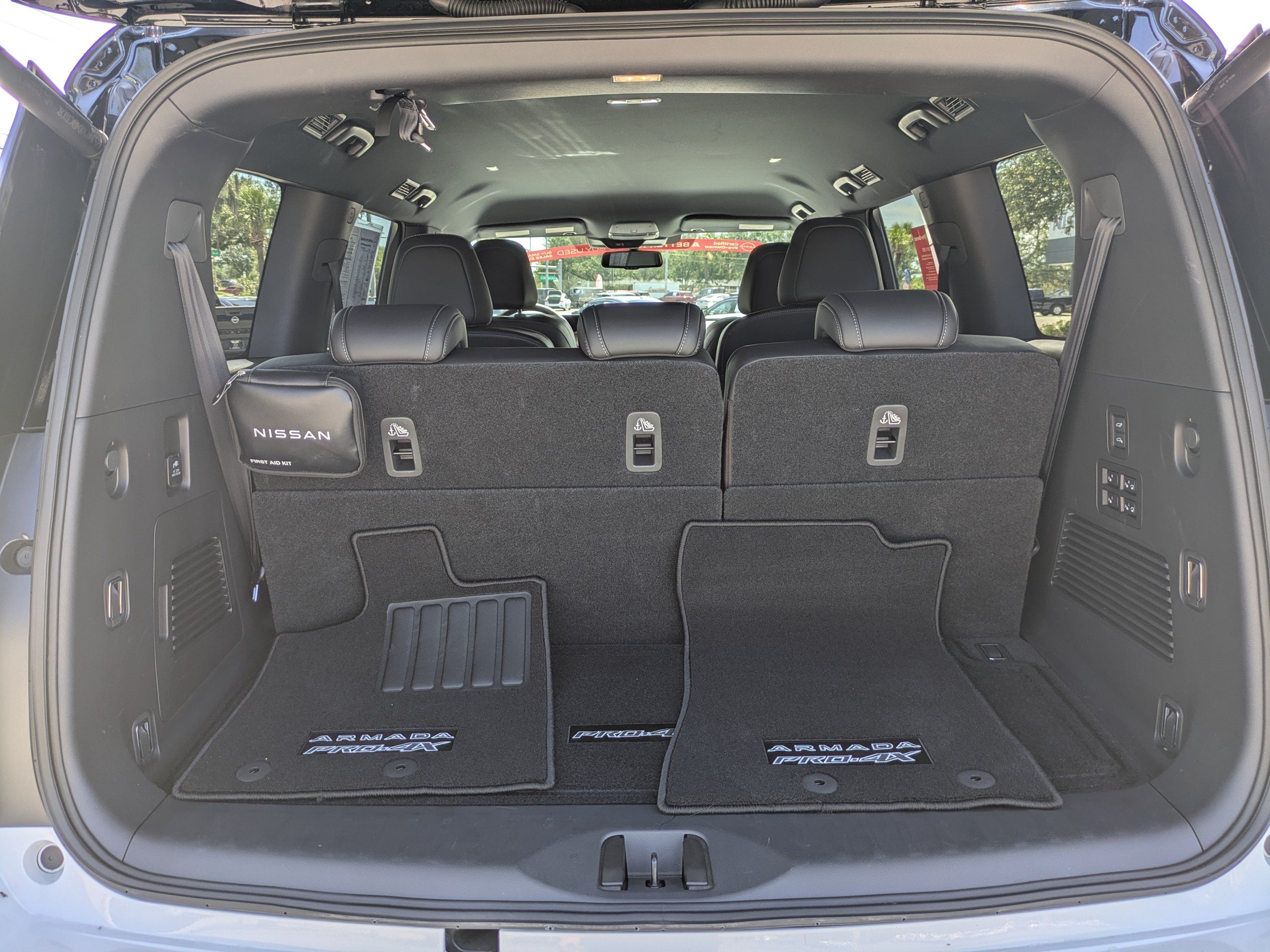 Certified 2026 Nissan Armada PRO-4X w/ Captain's Chari Seat Package AWD/4WD image 14