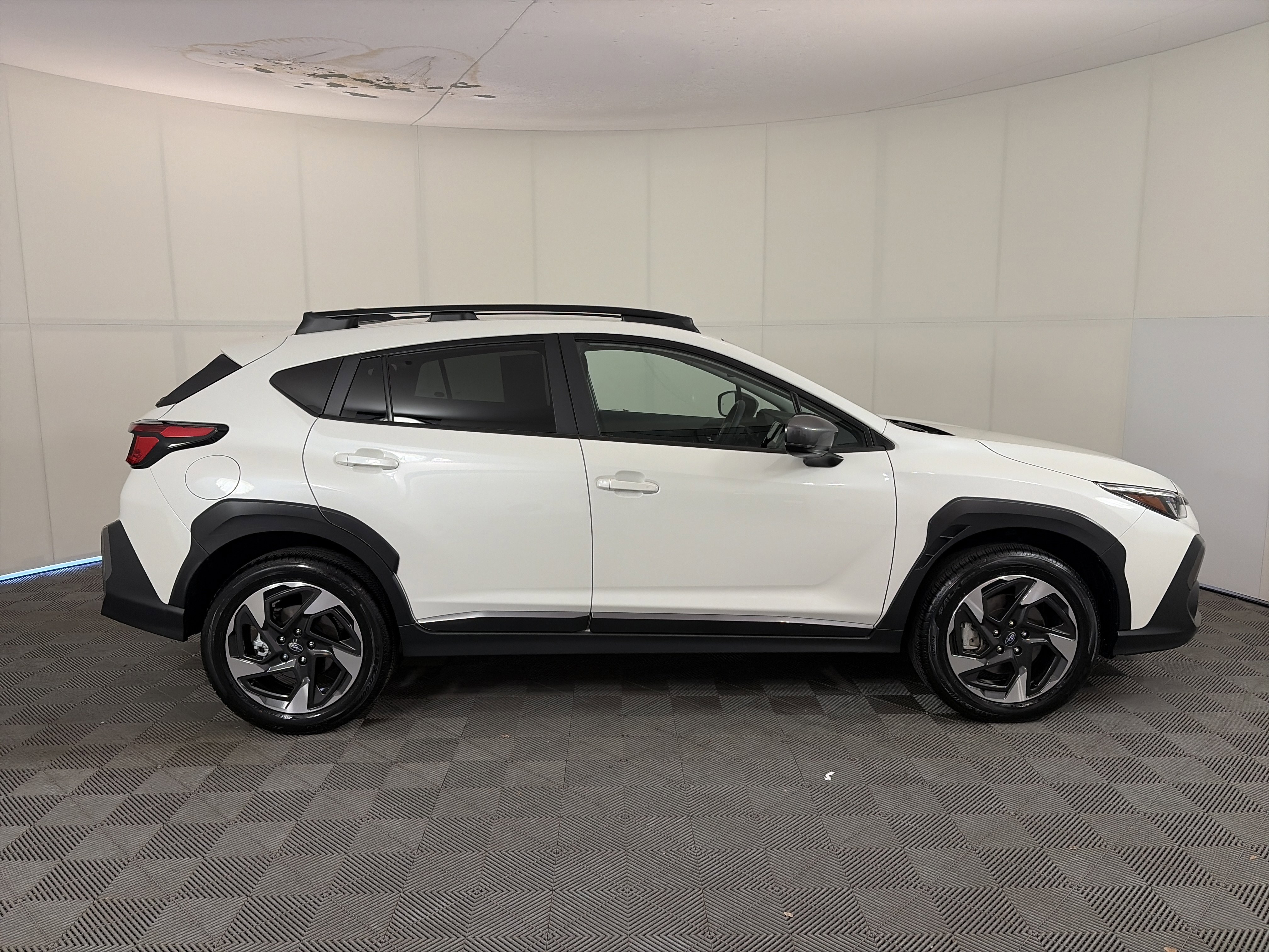 Certified 2025 Subaru Crosstrek 2.5i Limited w/ Popular Package #3A image 4