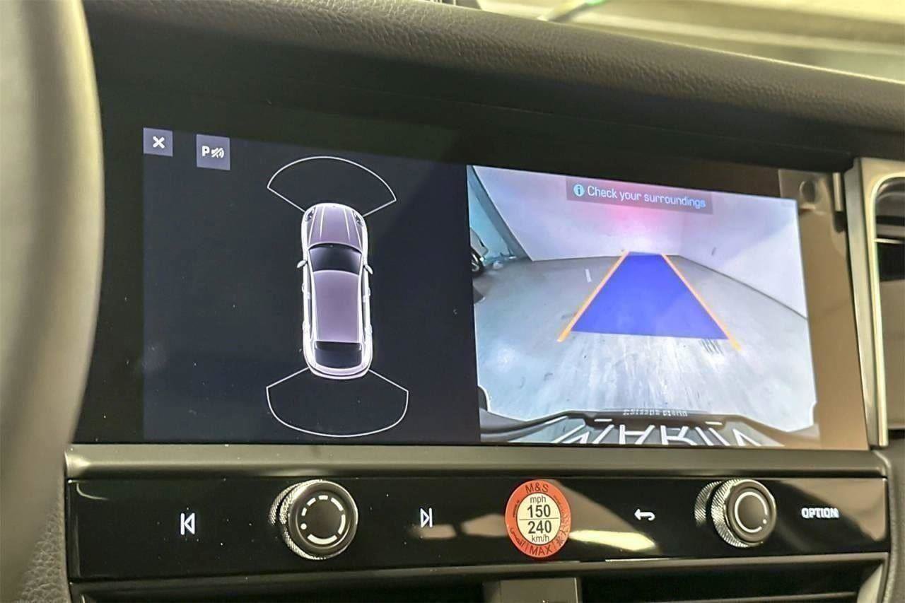 New 2025 Porsche Macan image 29