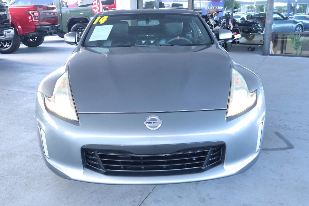 Used 2014 Nissan 370Z Touring RWD image 13