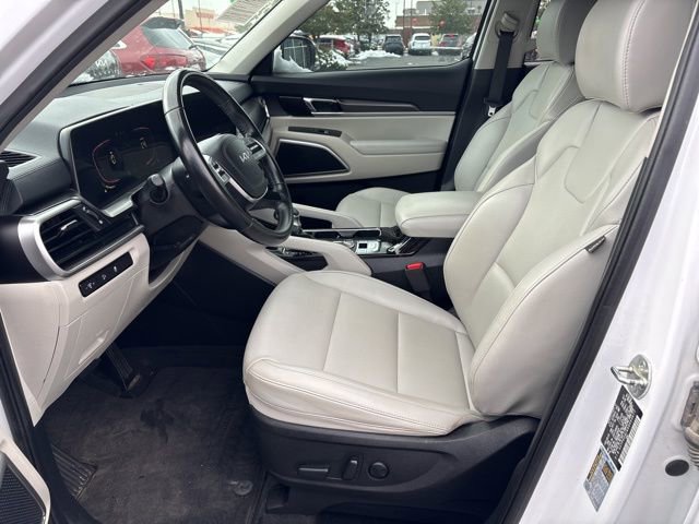 Used 2024 Kia Telluride S w/ S Sunroof Package image 11