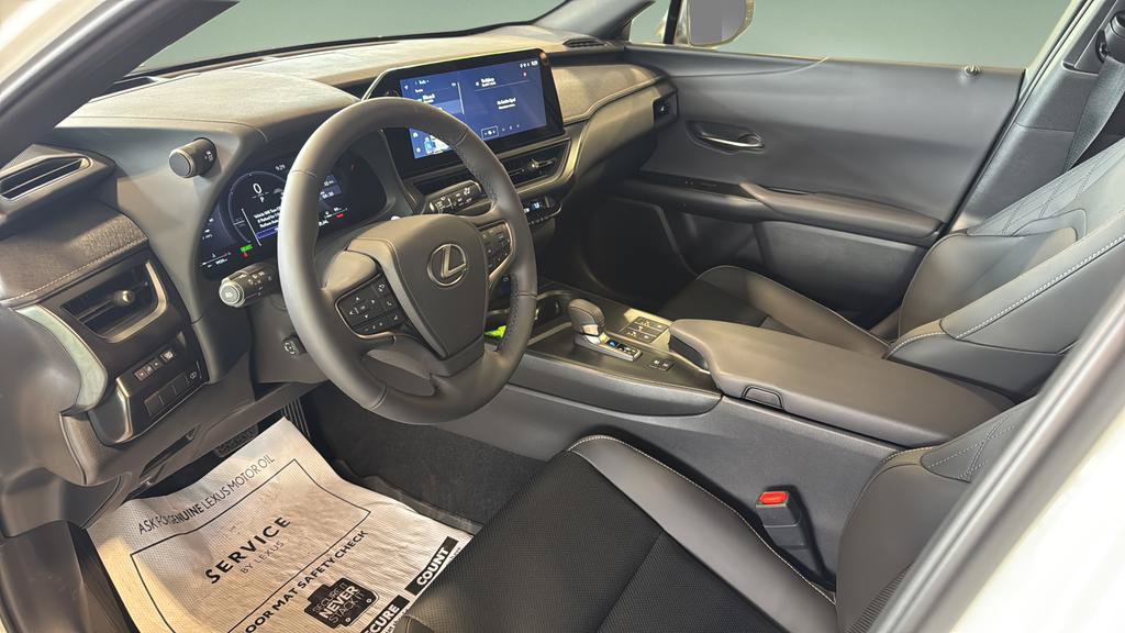 New 2026 Lexus UX 300h AWD image 11