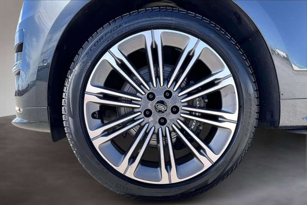 Used 2024 Land Rover Range Rover Sport Dynamic SE image 8