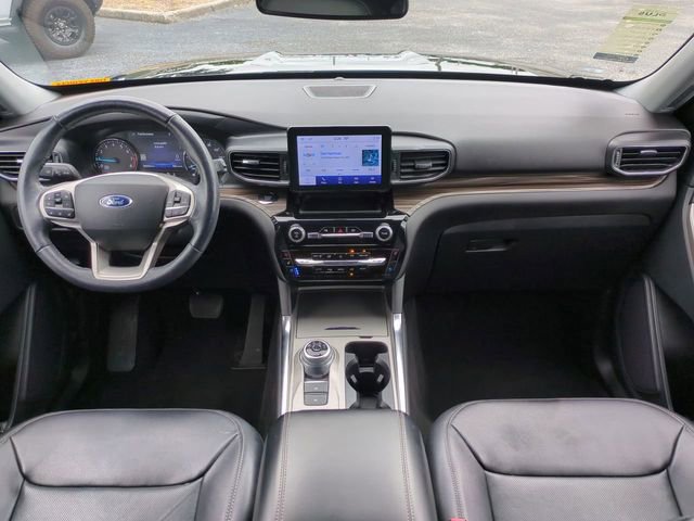Certified 2022 Ford Explorer Limited w/ Equipment Group 301A RWD image 19