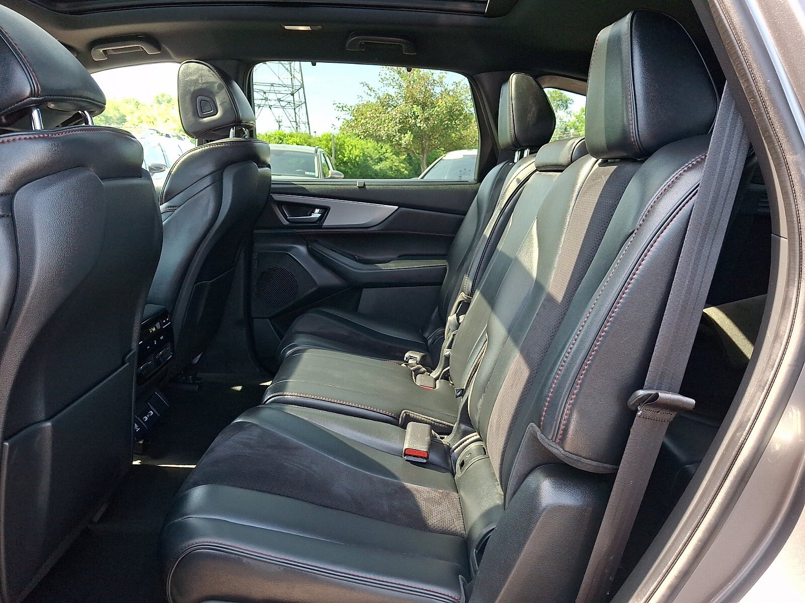 Used 2023 Acura MDX A-Spec AWD/4WD image 10