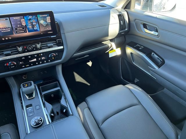 New 2026 Nissan Pathfinder SL image 35