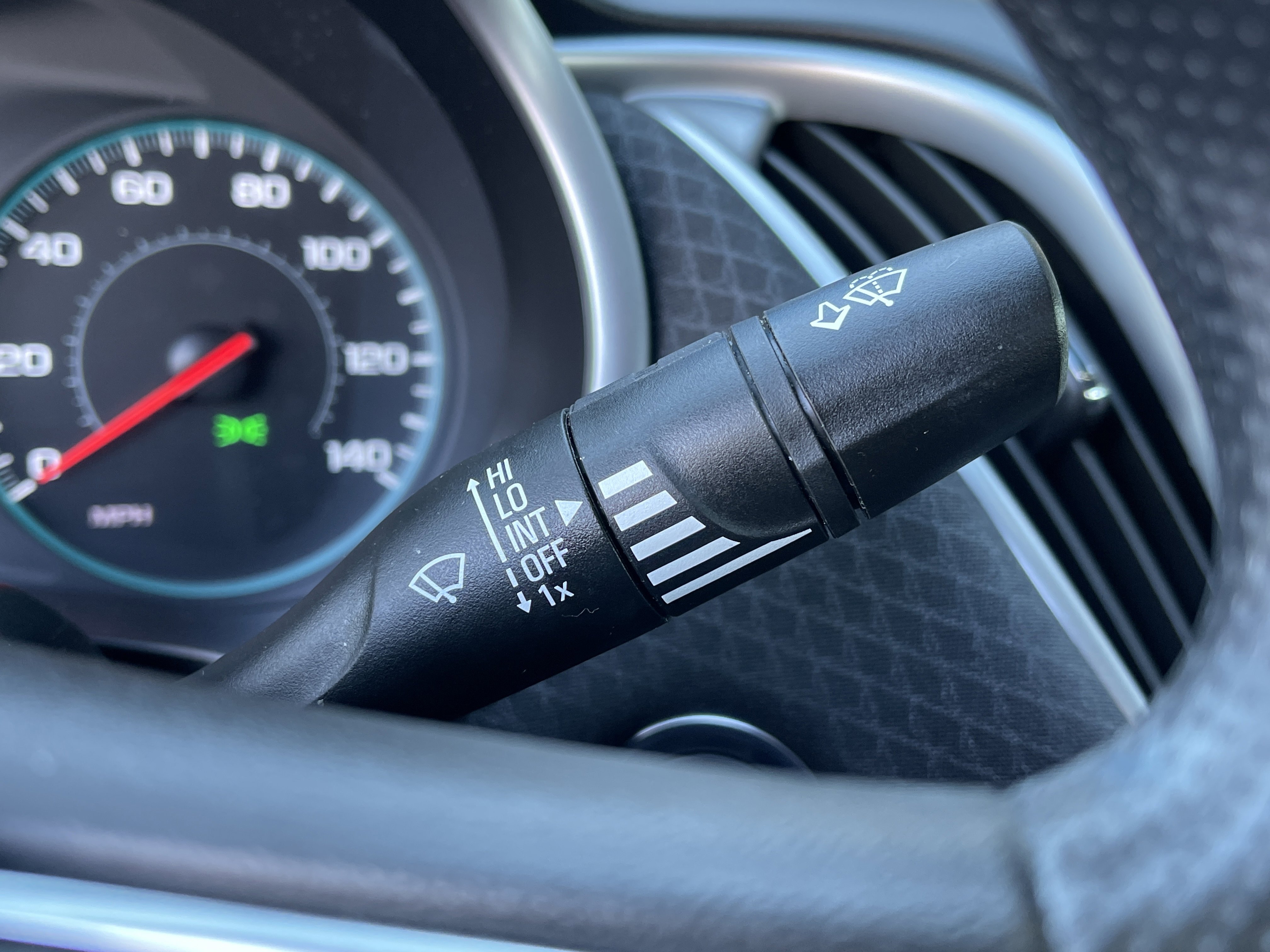 Used 2025 Chevrolet Malibu LT image 20