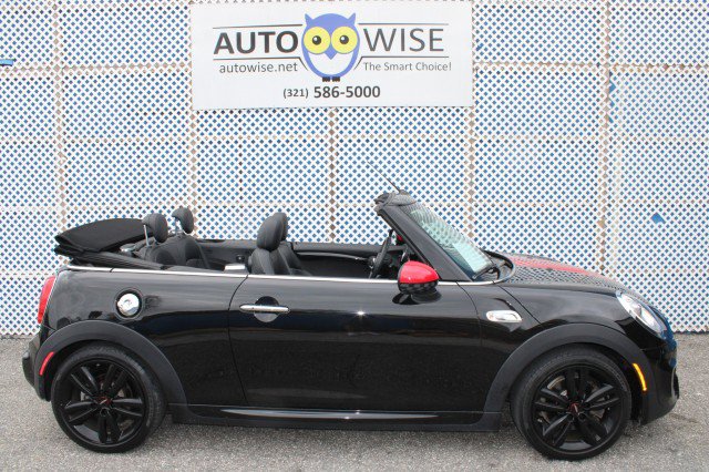 Used 2017 MINI Cooper S image 3